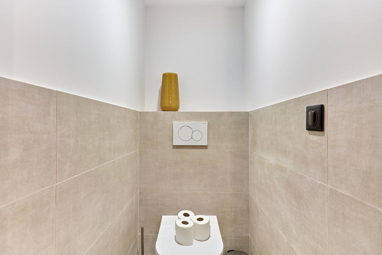 Apartment Batignolle Montmartre By Studio Prestige Paris Exteriör bild